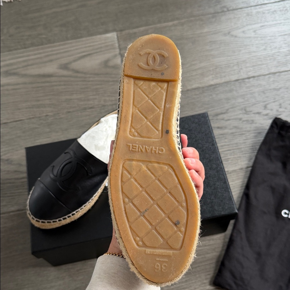 CHANEL Black Leather Espadrille Slip-Ons with Interlocking CC - Picture 6 of 7